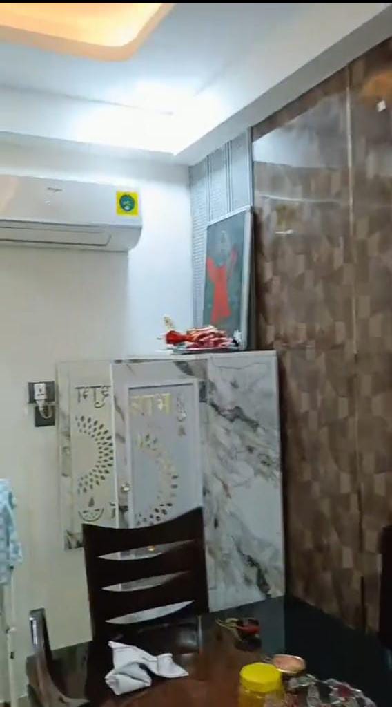 424794005_WhatsApp Image 2025-03-28 at 4.34.59 PM.jpeg